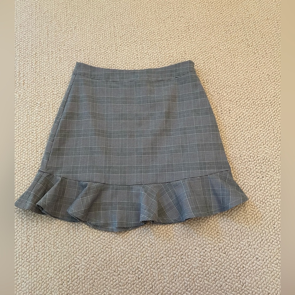 Forever 21 Gray Plaid Ruffle-Hem Mini Skirt